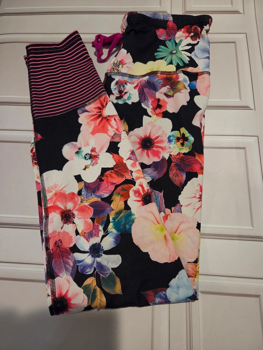 Old Navy Active Go-Dry Floral Leggings Women's L